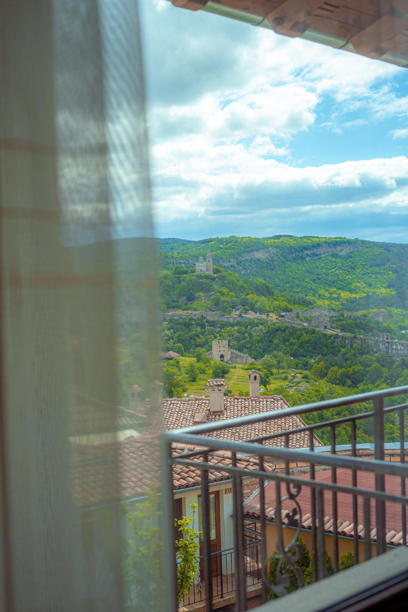 Family Hotel "Slavianska Dusha" ヴェリコ・タルノヴォ エクステリア 写真