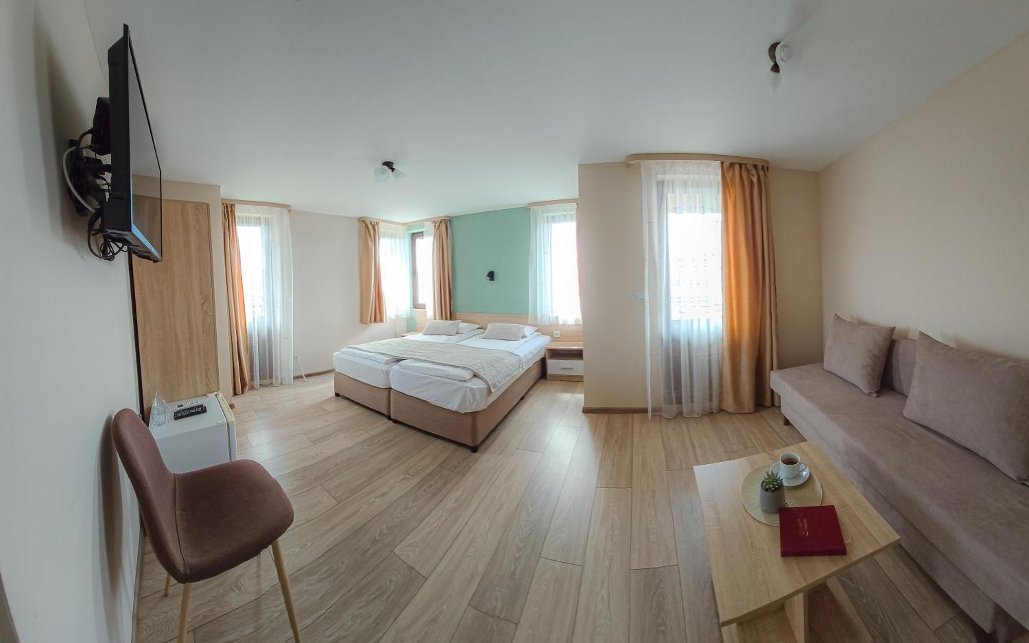 Family Hotel "Slavianska Dusha" ヴェリコ・タルノヴォ エクステリア 写真