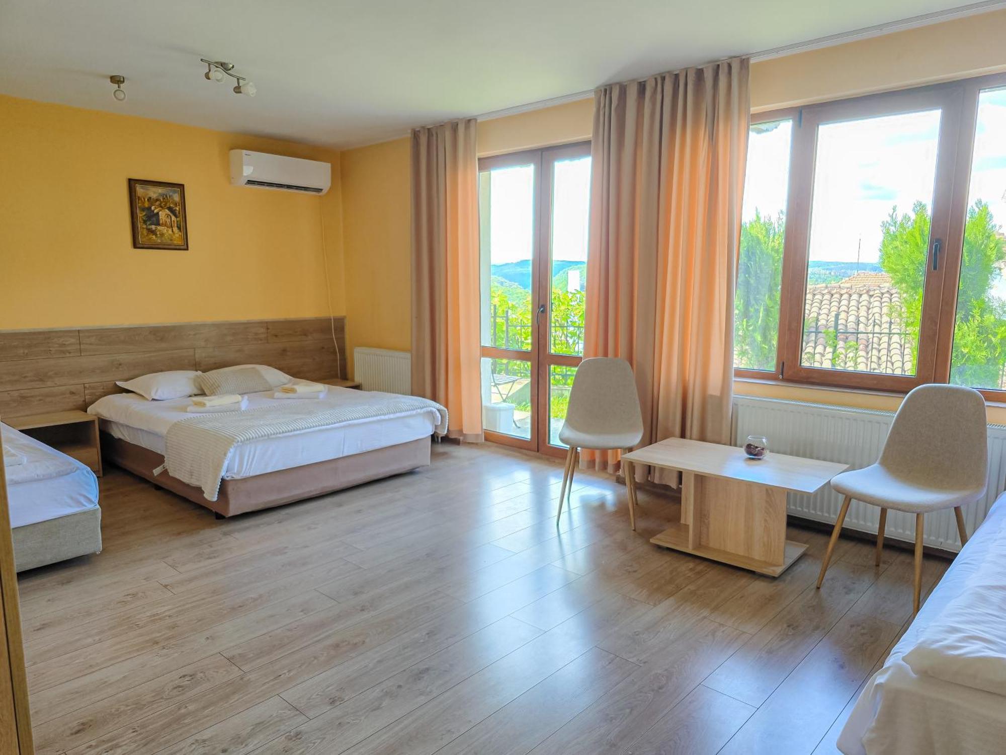 Family Hotel "Slavianska Dusha" ヴェリコ・タルノヴォ エクステリア 写真