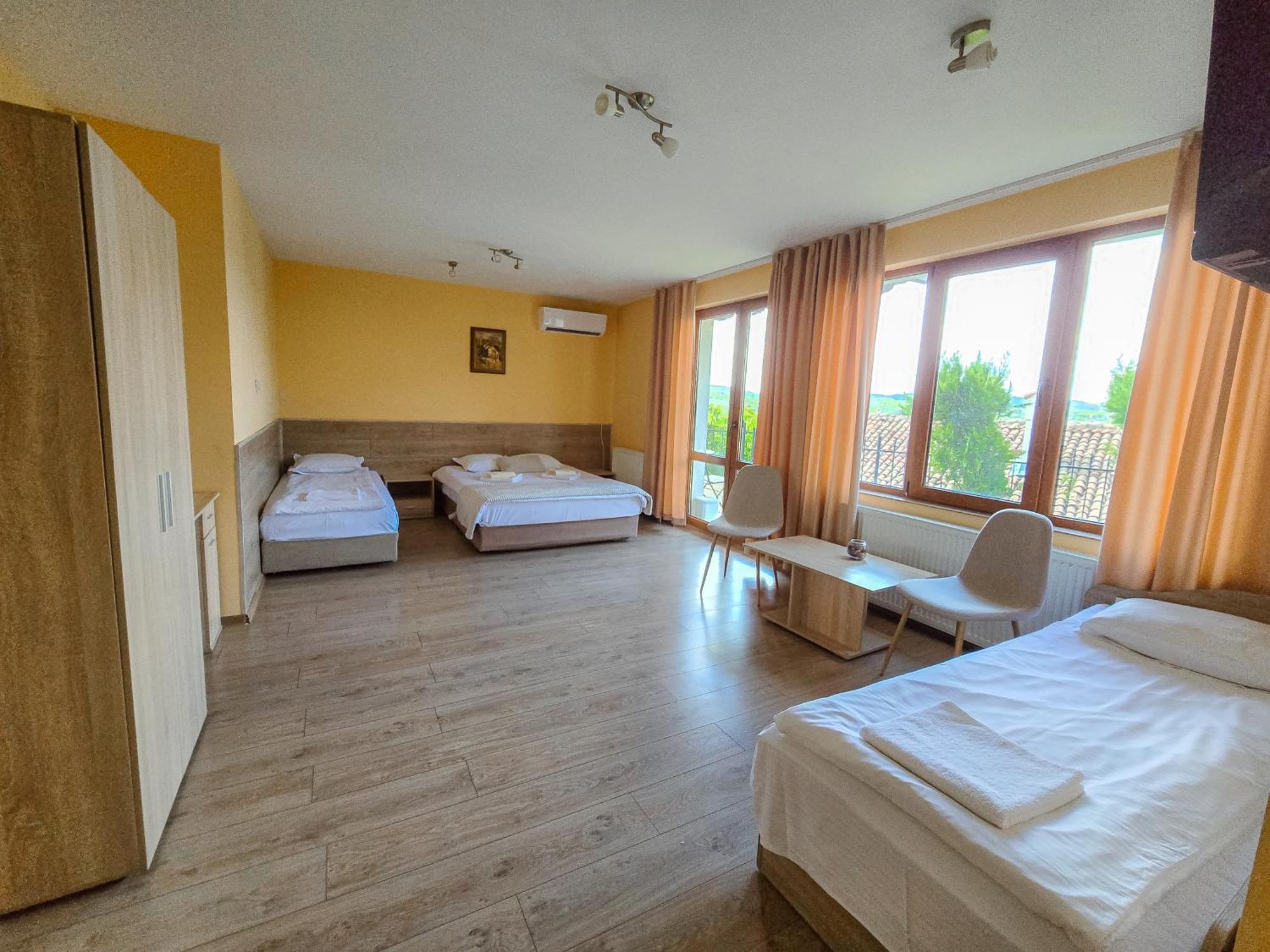 Family Hotel "Slavianska Dusha" ヴェリコ・タルノヴォ エクステリア 写真