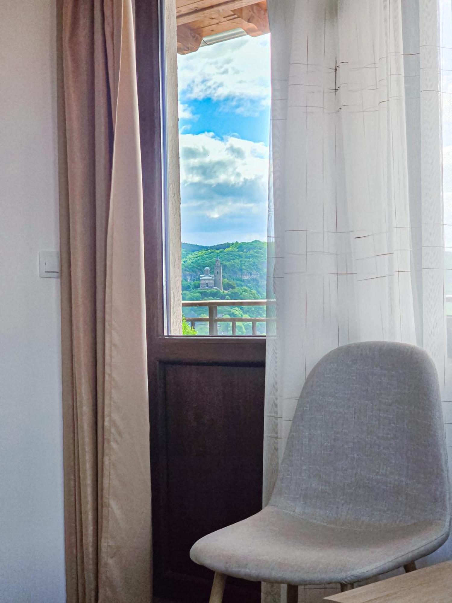 Family Hotel "Slavianska Dusha" ヴェリコ・タルノヴォ エクステリア 写真